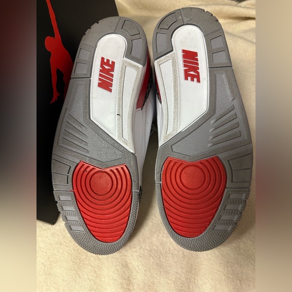 Air Jordan 3 Retro \'Fire Red\' 2022 main image 4
